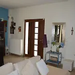 Elm Pouládes