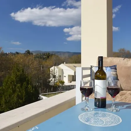 Вилла Elm Poulades